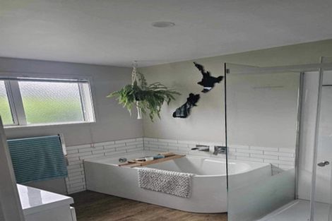 Photo of property in 9 Brown Road, Brixton, Waitara, 4382