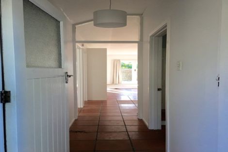 Photo of property in 97 Bassett Road, Remuera, Auckland, 1050
