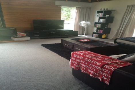 Photo of property in 72 Ridge Road, Howick, Auckland, 2014