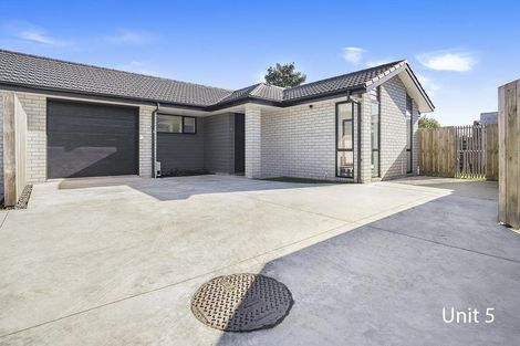 Photo of property in 67d Divich Avenue, Te Atatu South, Auckland, 0610