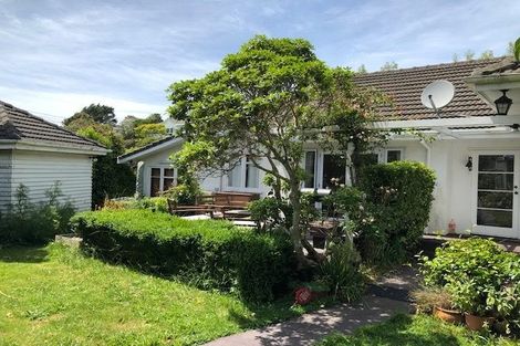 Photo of property in 121 Karori Road, Karori, Wellington, 6012