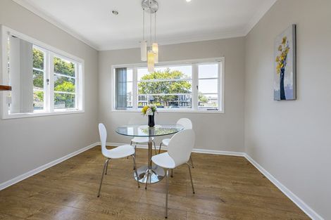 Photo of property in 15 Landscape Road, Papatoetoe, Auckland, 2025