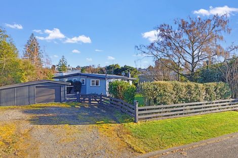 Photo of property in 13 Harker Street, Waipawa, 4210