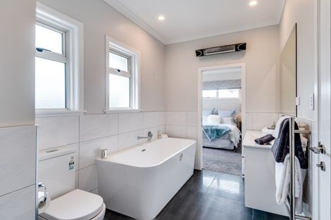 Photo of property in 91 Puketapu Road, Taradale, Napier, 4112