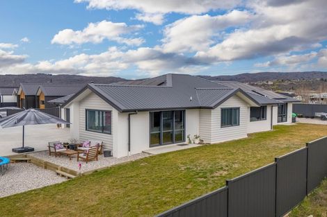 Photo of property in 10 Sequoia Close, Alexandra, 9320