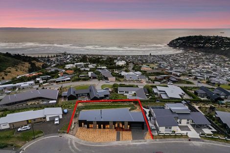 Photo of property in 6 Sowerby Place, Richmond Hill, Christchurch, 8081