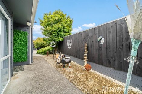 Photo of property in 10 Cottle Heath Close, Manor Park, Lower Hutt, 5019