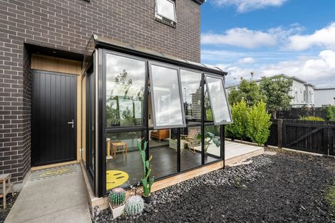 Photo of property in 68 Glidepath Road, Hobsonville, Auckland, 0616