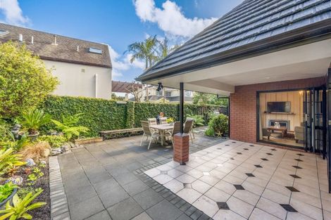 Photo of property in 36 Oakwood Grove, Eastern Beach, Auckland, 2012
