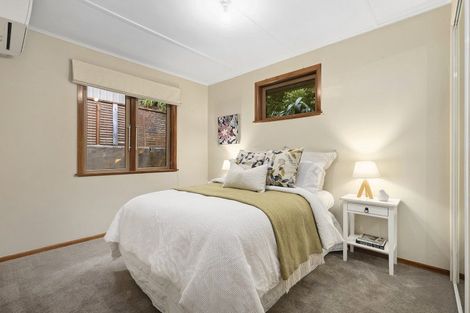 Photo of property in 33 Bedford Street, Northland, Wellington, 6012