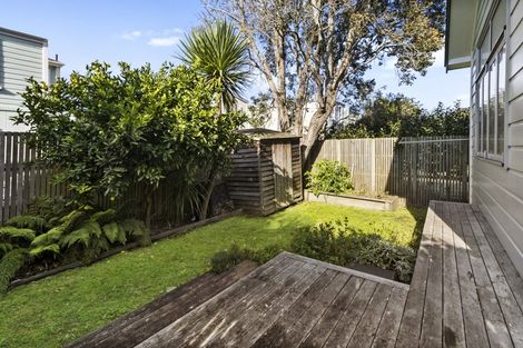 Photo of property in 12 Burnell Avenue, Thorndon, Wellington, 6011