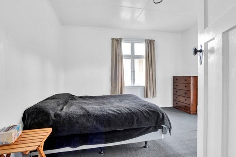 Photo of property in 13 Page Street, Stratford, 4332