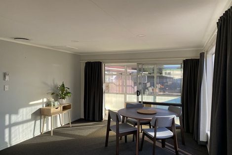 Photo of property in 7a Carlyle Street, Leamington, Cambridge, 3432