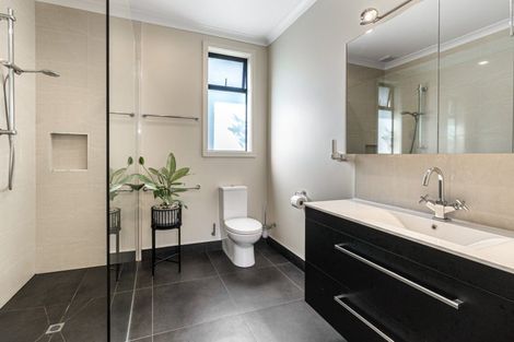 Photo of property in 69b Oraha Road, Kumeu, 0892