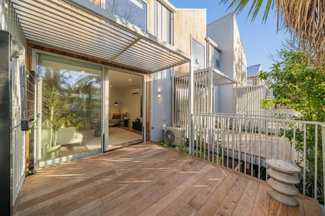 Photo of property in 11/1 Nikau Grove, Woburn, Lower Hutt, 5010