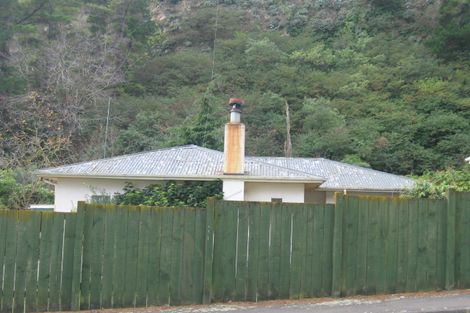 Photo of property in 53 Burns Road, Hospital Hill, Napier, 4110
