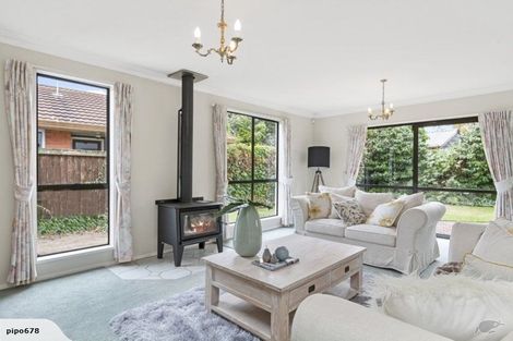 Photo of property in 28 Montclare Avenue, Ilam, Christchurch, 8041