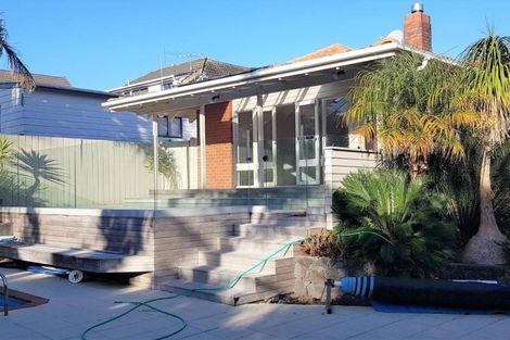 Photo of property in 36 Rewi Street, Torbay, Auckland, 0630