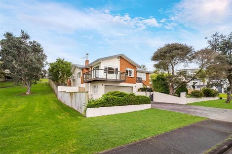 Photo of property in 20 Sailfish Drive, West Harbour, Auckland, 0618