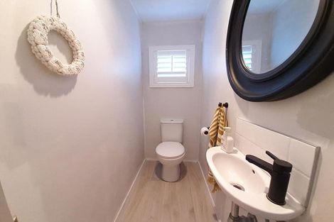 Photo of property in 1/34 Glamorgan Drive, Torbay, Auckland, 0630