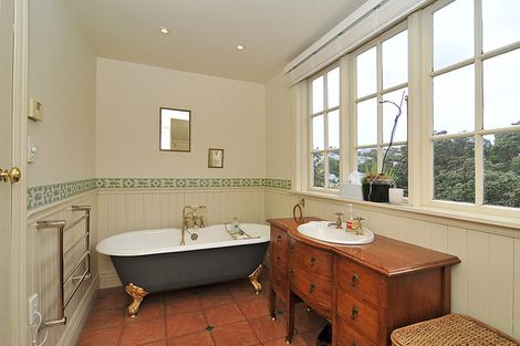 Photo of property in 3 Mariri Road, Kelburn, Wellington, 6012