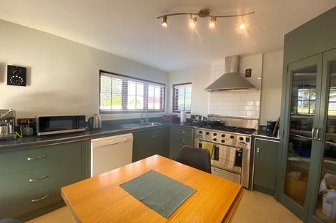 Photo of property in 18b Mountain Road, Mount Wellington, Auckland, 1072