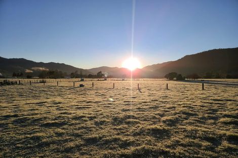Photo of property in 65 Hotham Street, Murchison, 7007