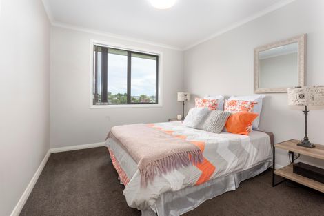 Photo of property in 24 Tokerau Crescent, Pukekohe, 2120