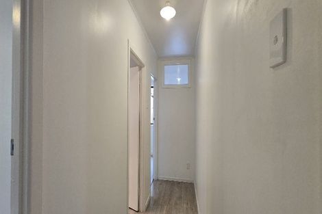 Photo of property in 15 Bowling Avenue, Epsom, Auckland, 1023