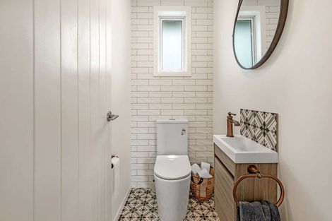 Photo of property in 120 Parkhurst Road, Parakai, 0830