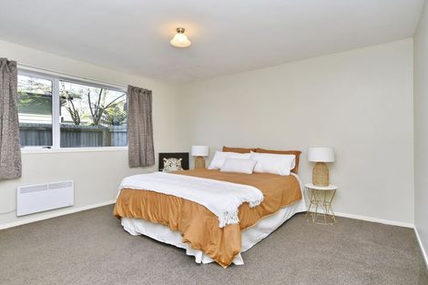 Photo of property in 910 Avonside Drive, Avondale, Christchurch, 8061