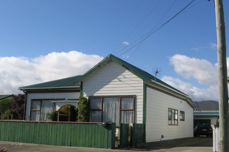 Photo of property in 32 Aurora Street, Petone, Lower Hutt, 5012