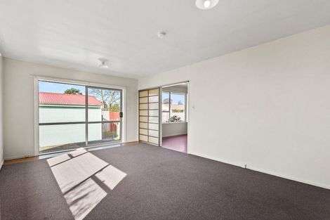 Photo of property in 2/68 Kawau Crescent, Bromley, Christchurch, 8062