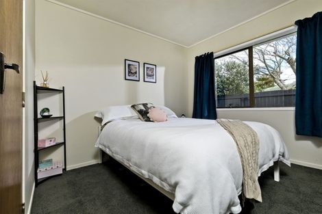 Photo of property in 1/4 Ti Nana Crescent, Henderson, Auckland, 0610