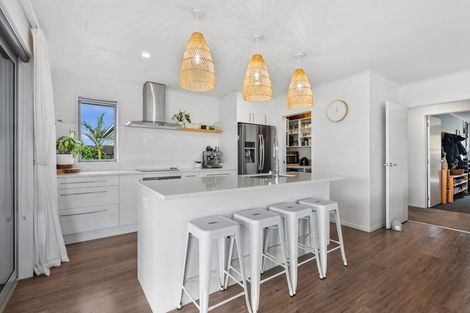 Photo of property in 24 Ferry Road, Waipu, 0510