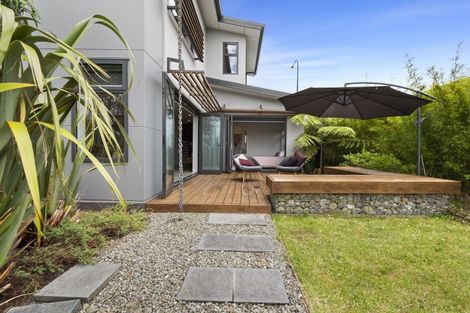 Photo of property in 67 Ruapehu Drive, Fitzherbert, Palmerston North, 4410