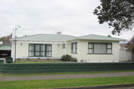 Photo of property in 10 Kings Drive, Levin, 5510