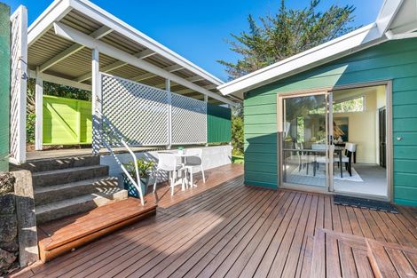 Photo of property in 20 Birkley Road, Bayswater, Auckland, 0622