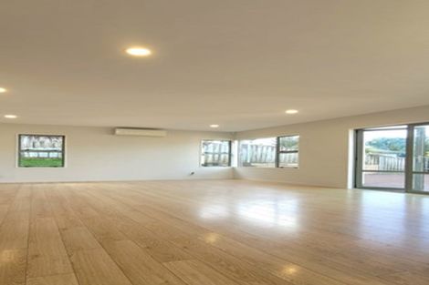 Photo of property in 2/6 Arirang Rise, Pinehill, Auckland, 0632