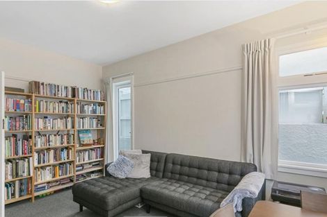 Photo of property in 5/1 Rixon Grove, Mount Victoria, Wellington, 6011
