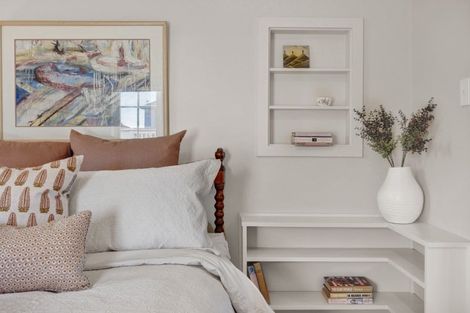 Photo of property in 91 Belt Road, New Plymouth, 4310