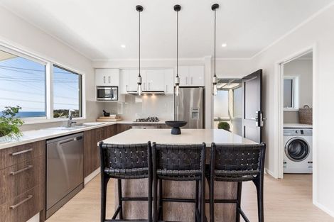 Photo of property in 43b Brightside Road, Stanmore Bay, Whangaparaoa, 0932