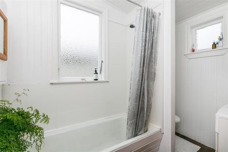 Photo of property in 57 Wellington Road, Kilbirnie, Wellington, 6022