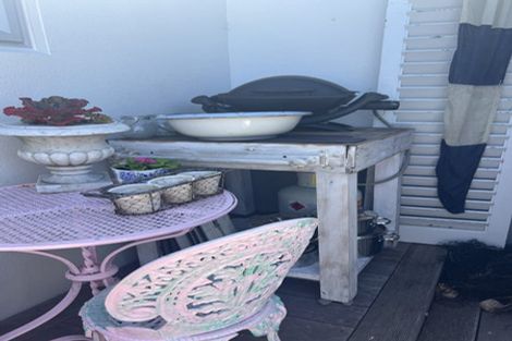 Photo of property in 1 Simeon Quay, Lyttelton, 8082