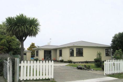 Photo of property in 140 Gloucester Street, Taradale, Napier, 4112