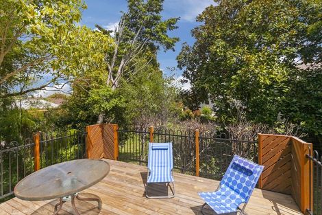 Photo of property in 68 Blakeborough Drive, Forrest Hill, Auckland, 0620
