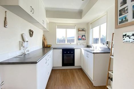 Photo of property in 14 Legacy Drive, Henderson, Auckland, 0612