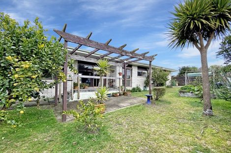 Photo of property in 16a Carter Drive, Pomare, Rotorua, 3015