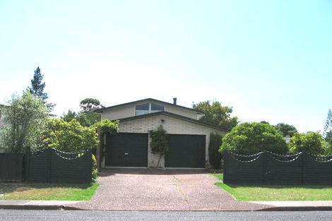 Photo of property in 41 Alexander Avenue, Torbay, Auckland, 0630