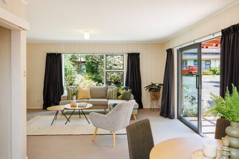 Photo of property in 8c Ihaka Street, Hokowhitu, Palmerston North, 4410